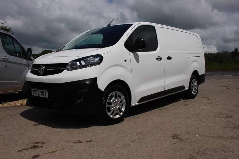 VAUXHALL VIVARO
