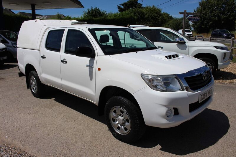 TOYOTA HILUX