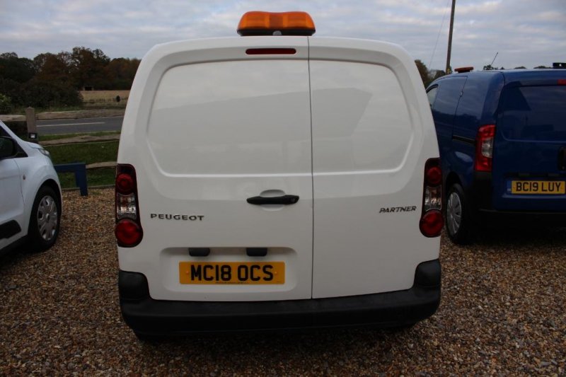 PEUGEOT PARTNER