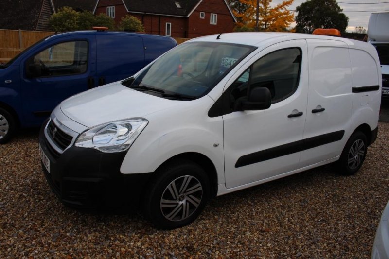 PEUGEOT PARTNER