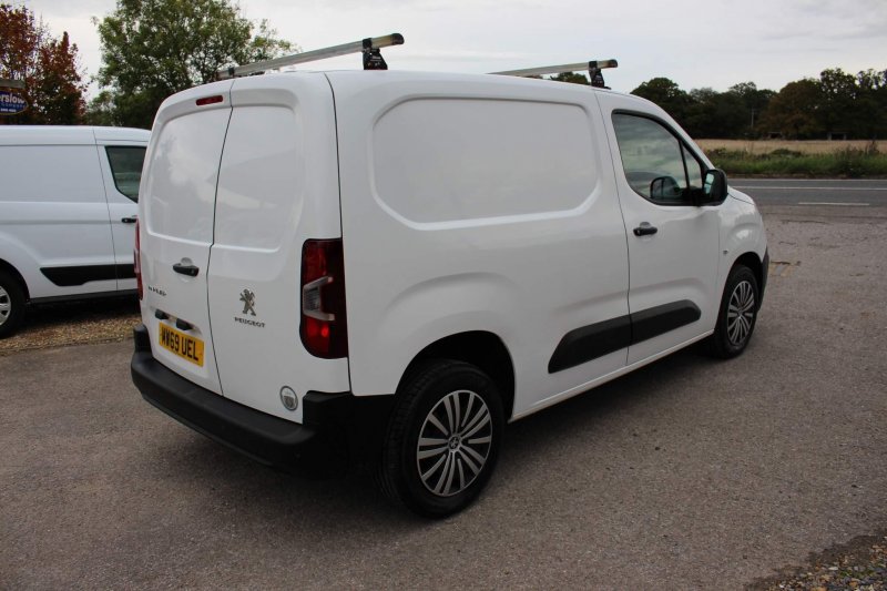 PEUGEOT PARTNER
