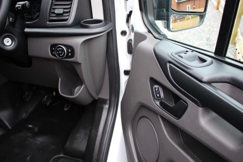 FORD TRANSIT CUSTOM