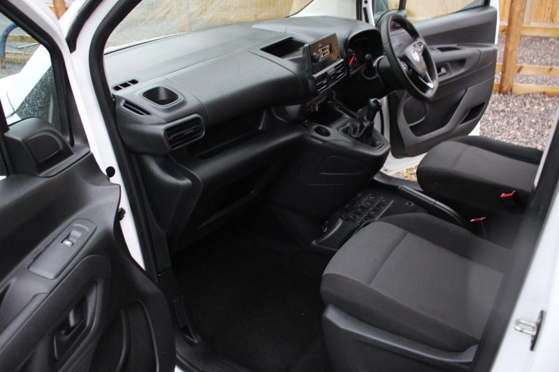 VAUXHALL COMBO