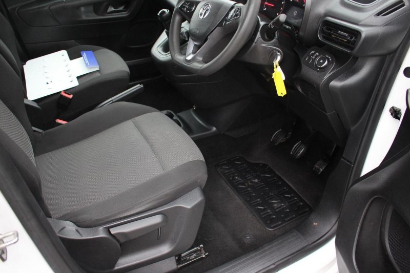 VAUXHALL COMBO