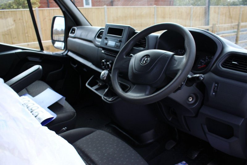 VAUXHALL MOVANO