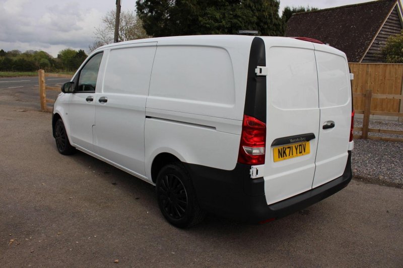 MERCEDES-BENZ VITO