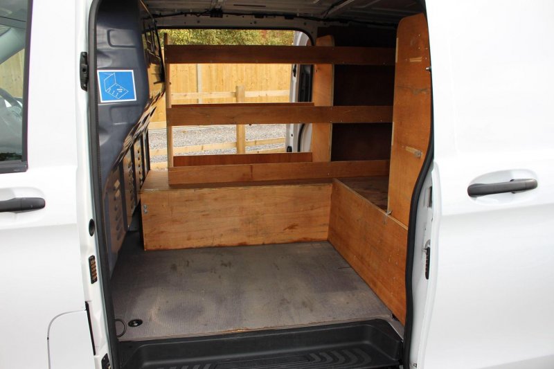 MERCEDES-BENZ VITO