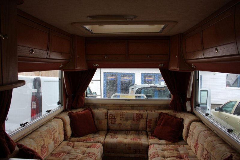 AUTO-SLEEPERS RIENZA