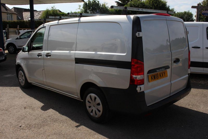 MERCEDES-BENZ VITO