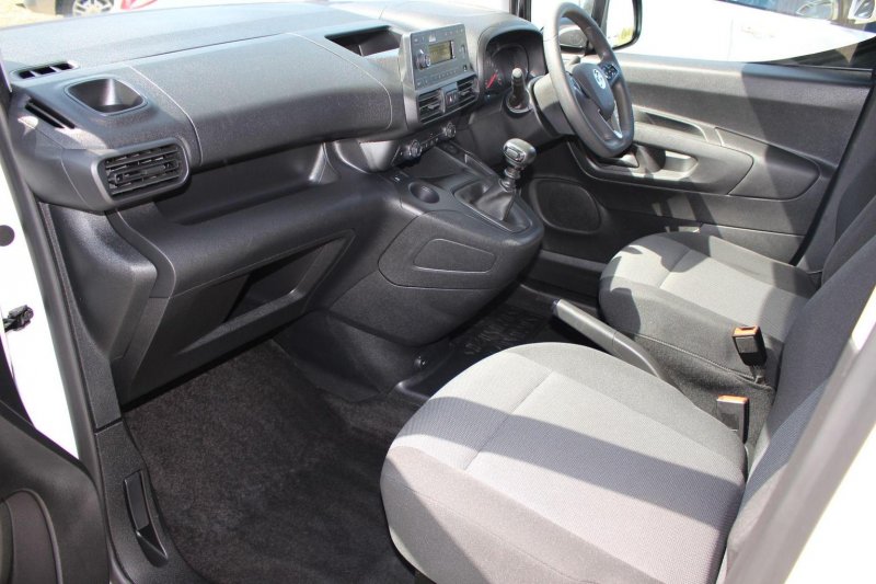 VAUXHALL COMBO