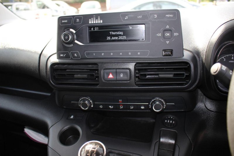 VAUXHALL COMBO