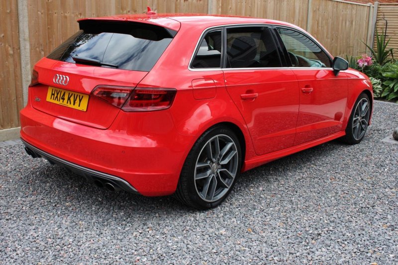 AUDI S3