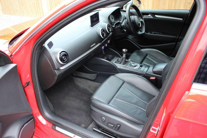 AUDI S3