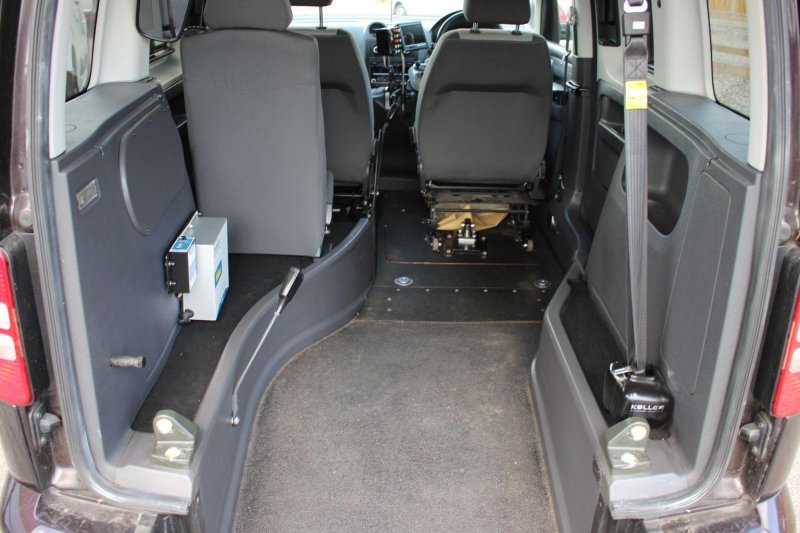 VOLKSWAGEN CADDY