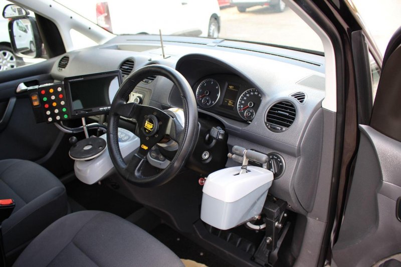 VOLKSWAGEN CADDY