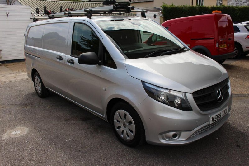 MERCEDES-BENZ VITO