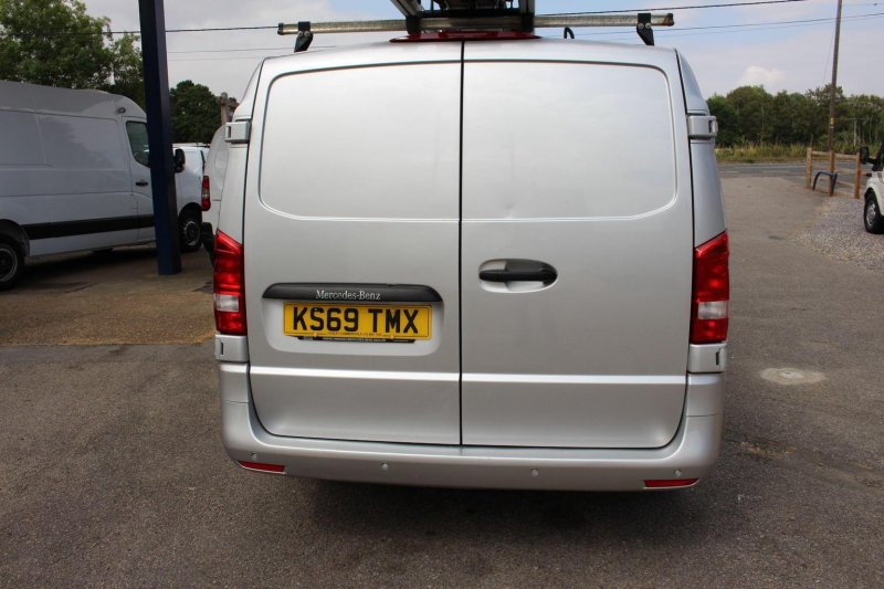 MERCEDES-BENZ VITO