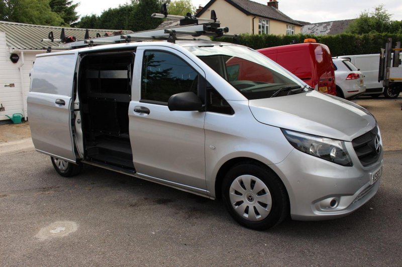 MERCEDES-BENZ VITO