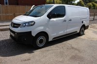 VAUXHALL VIVARO
